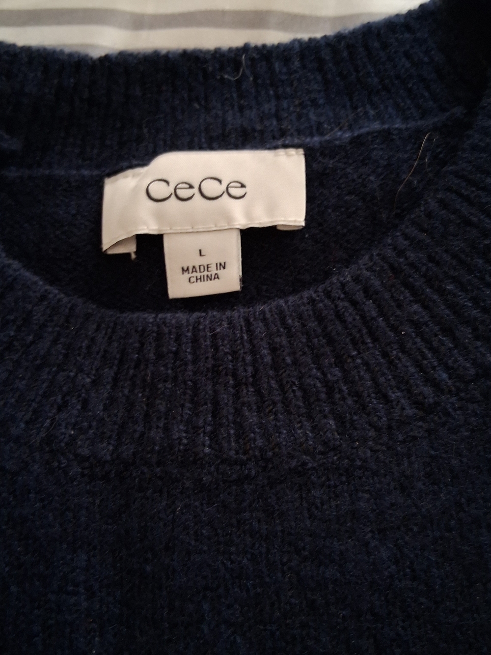 CeCe WoMen's Dark Navy Soft Cashmire Like  Sweater